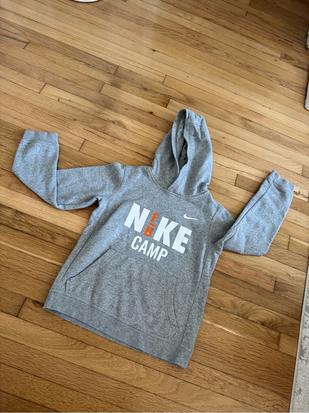 Nike Football Camp Gray Hoodie Sweatshirt Youth Kids Size Medium